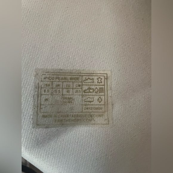 Earth Origins Tan Sandals with Perforated Design - Picture 7 of 7